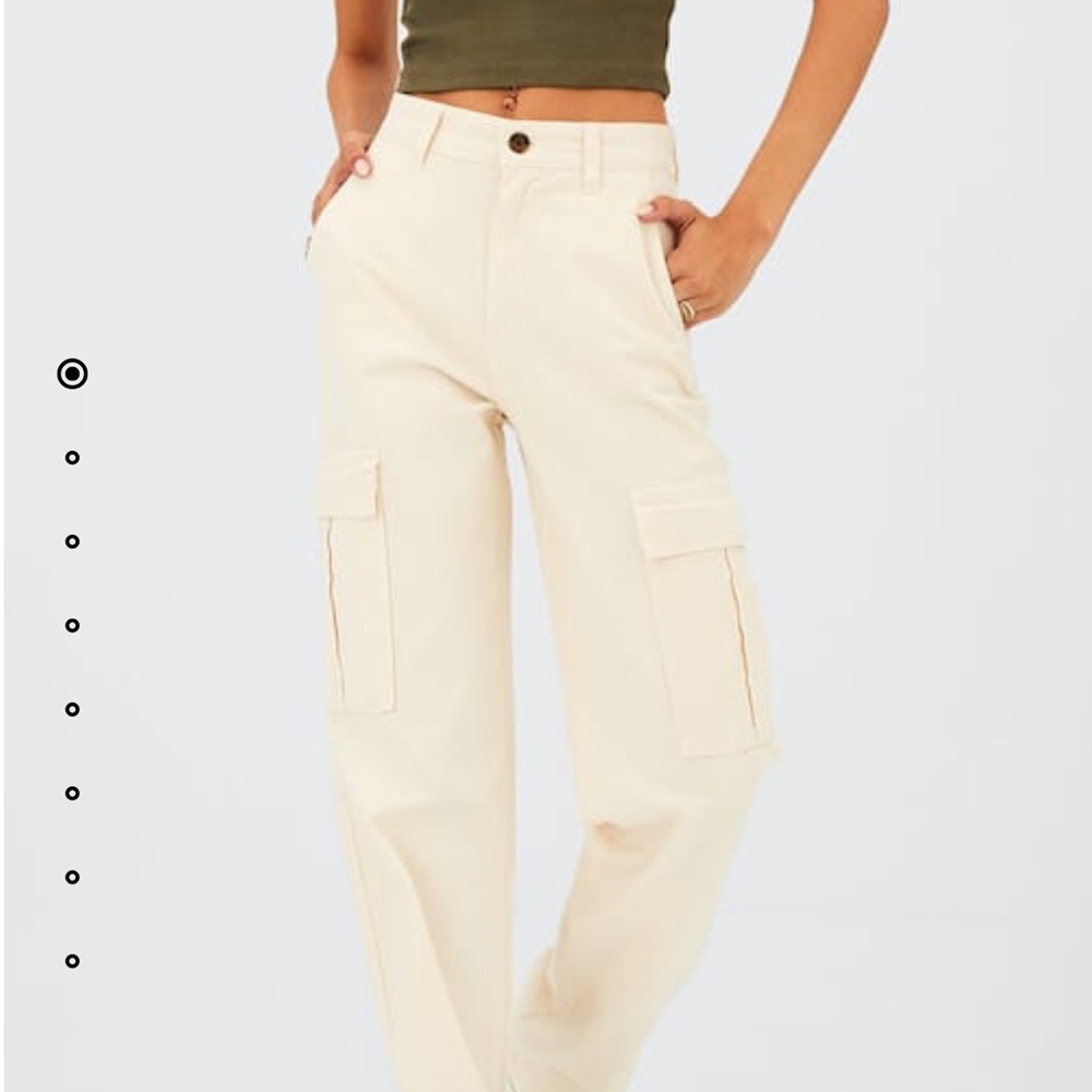 Stradivarius cargo pants cream beige